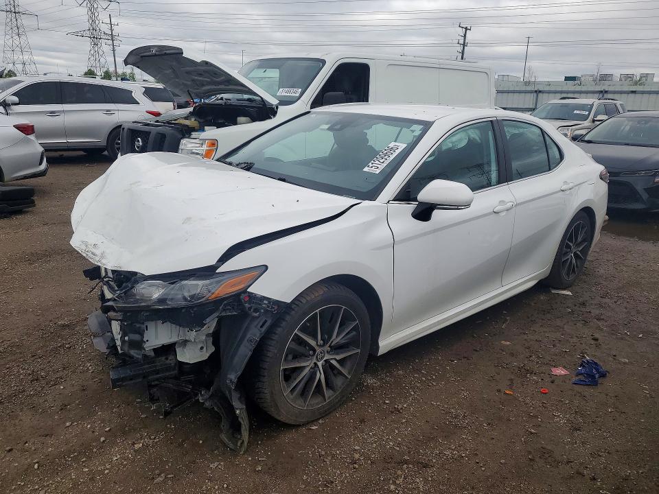 Продажа на аукционе авто 2022 Toyota Camry, vin: 4T1G11AK3NU653130, номер лота: 51299696