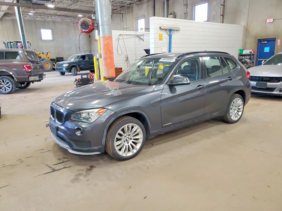 2015 Bmw X1 მანქანა იყიდება აუქციონზე, vin: WBAVL1C51FVY33406, აუქციონის ნომერი: 50656966