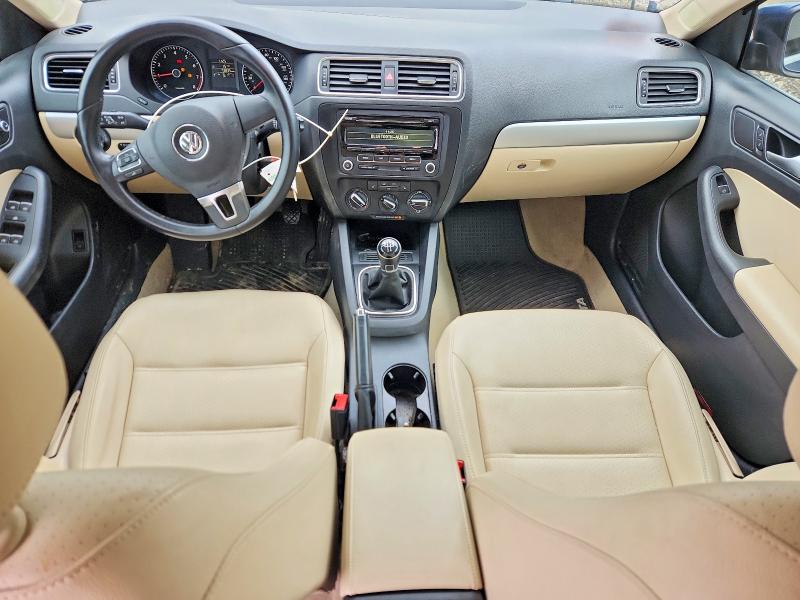51963866 :رقم المزاد ، 3VWB17AJ7EM417090 vin ، 2014 Volkswagen Jetta مزاد بيع