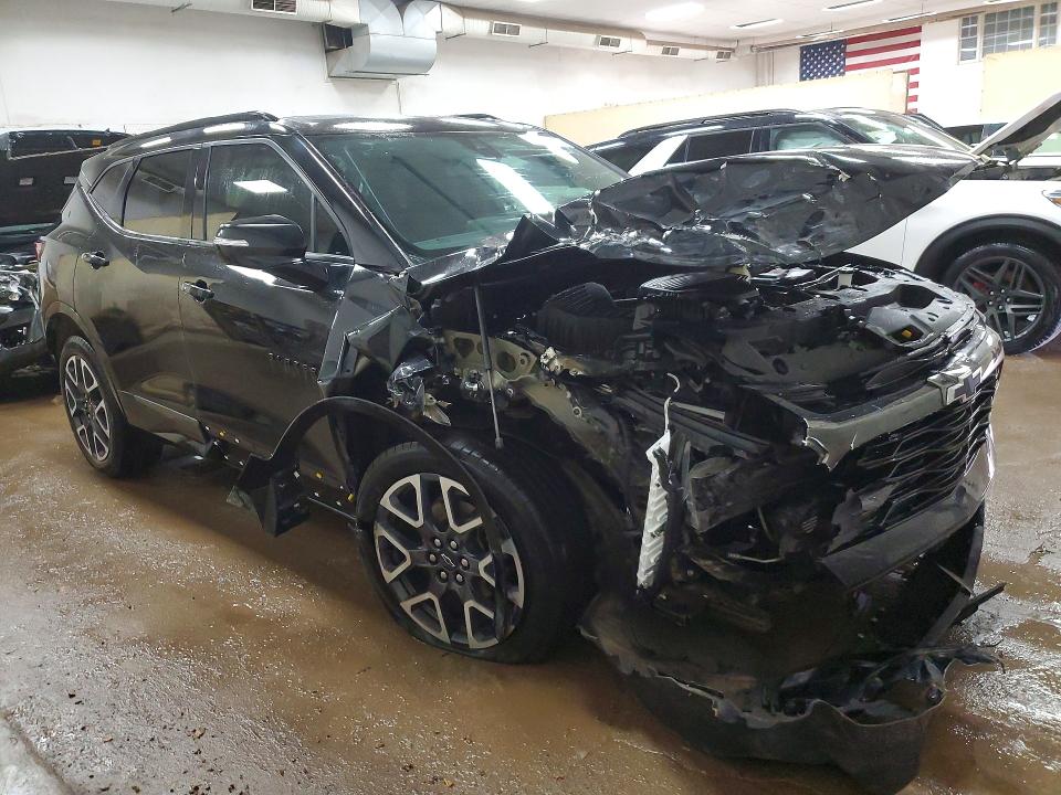 Продаж на аукціоні авто 2024 Chevrolet Blazer, vin: 3GNKBKRS5RS137323, номер лоту: 49736446