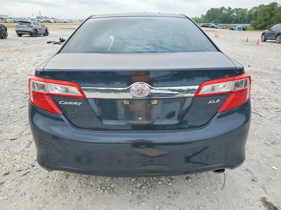 51518486 :رقم المزاد ، 4T1BF1FK5CU171079 vin ، 2012 Toyota Camry مزاد بيع