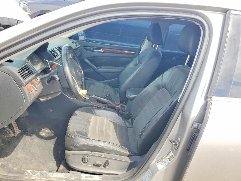 Продажа на аукционе авто 2013 Volkswagen Passat, vin: 1VWCN7A32DC142044, номер лота: 48582226