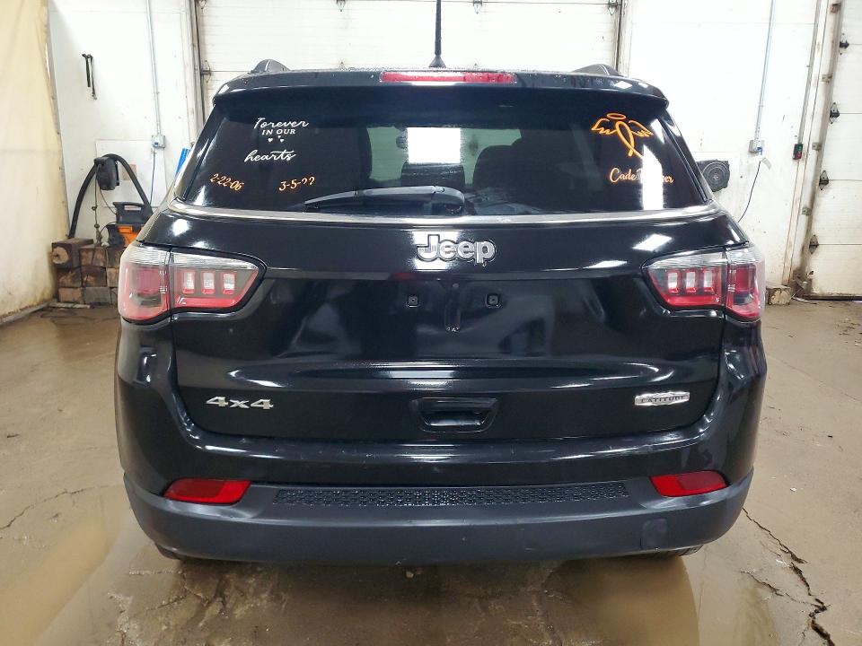 2017 Jeep Compass მანქანა იყიდება აუქციონზე, vin: 3C4NJDBB8HT687901, აუქციონის ნომერი: 49717066