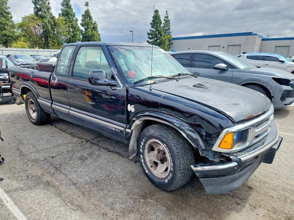 51129076 :رقم المزاد ، 1GCCS1943VK110037 vin ، 1997 Chevrolet S Truck مزاد بيع