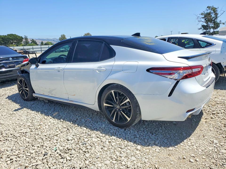 Продаж на аукціоні авто 2018 Toyota Camry, vin: 4T1B61HK8JU106253, номер лоту: 51899866