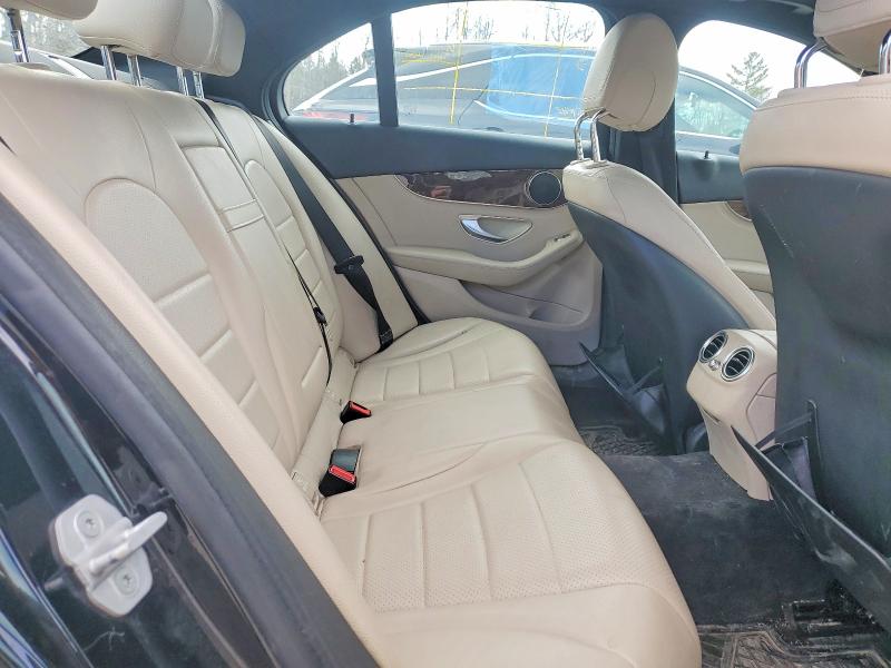 48067096 :رقم المزاد ، 55SWF4KB0FU019719 vin ، 2015 Mercedes-benz C مزاد بيع