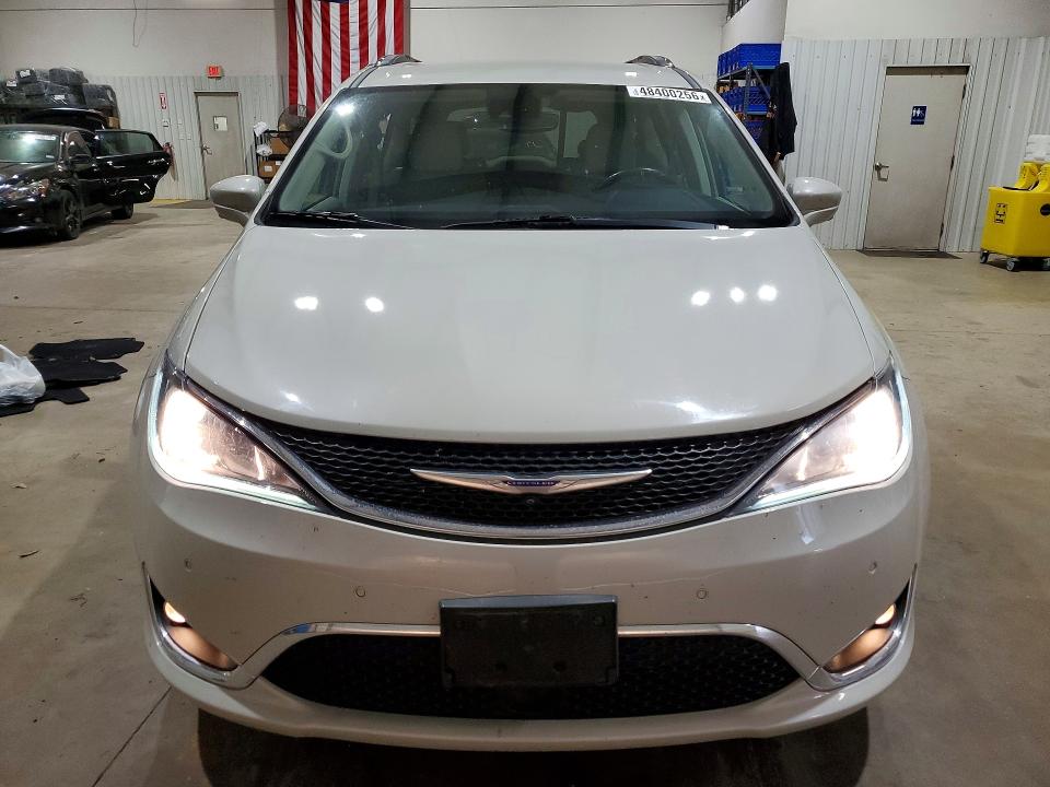 2019 Chrysler Pacifica მანქანა იყიდება აუქციონზე, vin: 2C4RC1BG6KR748873, აუქციონის ნომერი: 48400256