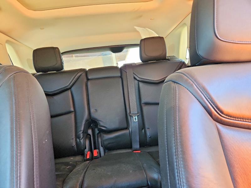 48917676 :رقم المزاد ، 1GYKNDRS6HZ257445 vin ، 2017 Cadillac Xt5 مزاد بيع
