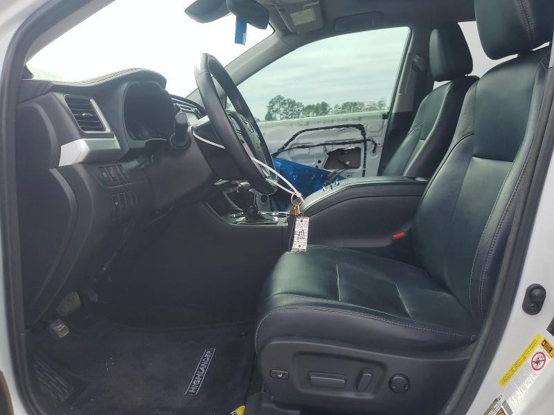 Продажа на аукционе авто 2018 Toyota Highlander Xle Awd, vin: 5TDJZRFH0JS543083, номер лота: 48591806