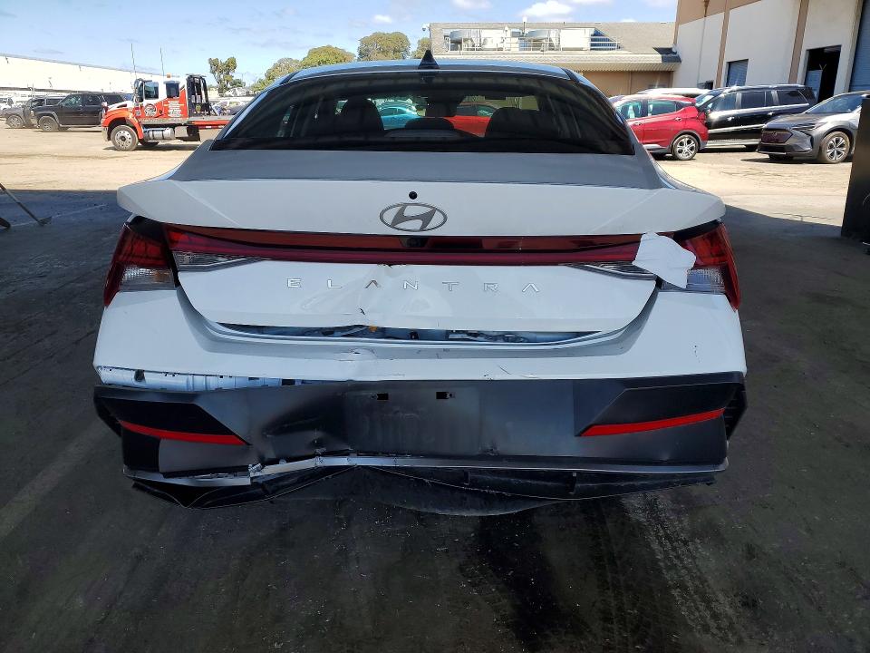 Продажа на аукционе авто 2025 Hyundai Elantra, vin: KMHLS4DG2SU007030, номер лота: 49881036