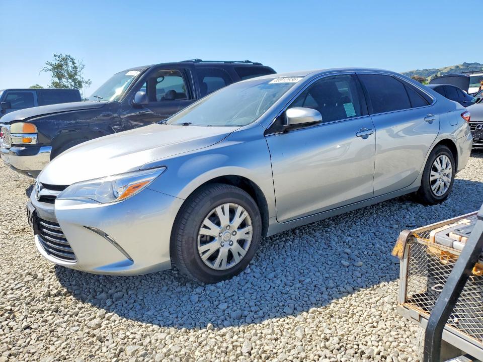 48912636 :رقم المزاد ، 4T1BF1FK5HU328505 vin ، 2017 Toyota Camry مزاد بيع