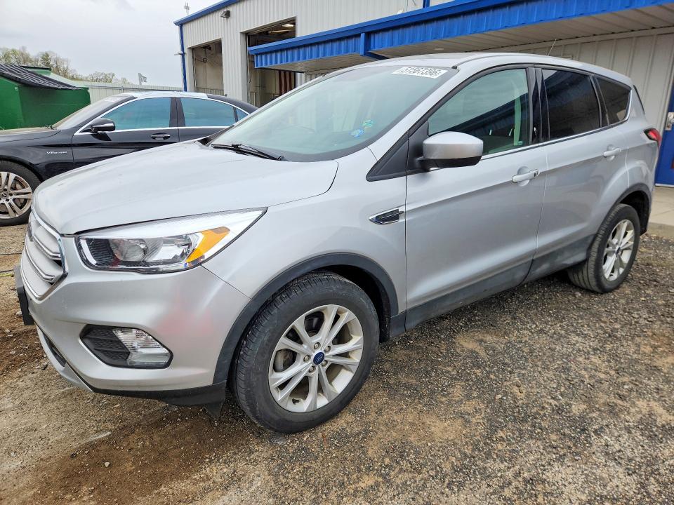 51567396 :رقم المزاد ، 1FMCU0GD9KUA03884 vin ، 2019 Ford Escape مزاد بيع