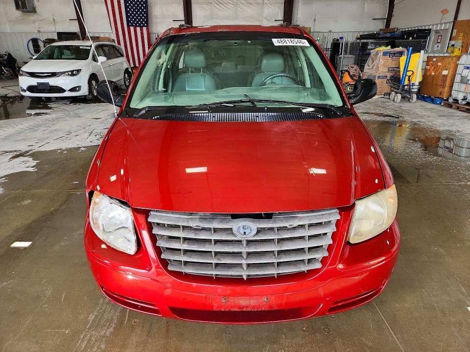 2005 Chrysler Town & Country მანქანა იყიდება აუქციონზე, vin: 2C4GP54L55R344108, აუქციონის ნომერი: 48818546