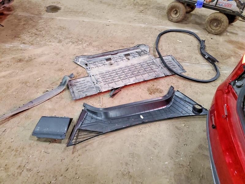 47388206 :رقم المزاد ، 5YJSA1V43FF097373 vin ، 2015 Tesla Model S مزاد بيع