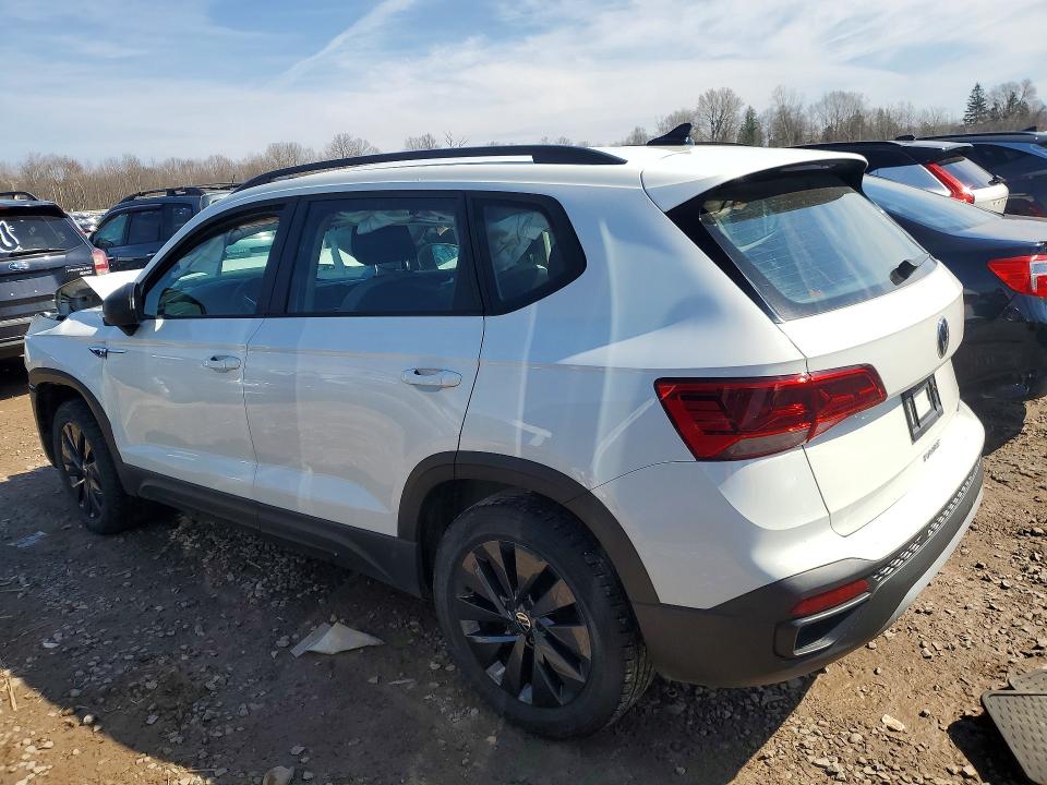 Продаж на аукціоні авто 2022 Volkswagen Taos, vin: 3VVAX7B22NM041324, номер лоту: 48518766