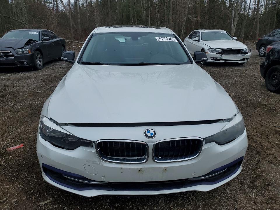 51292466 :رقم المزاد ، WBA8E5G56GNT94505 vin ، 2016 Bmw 320 مزاد بيع