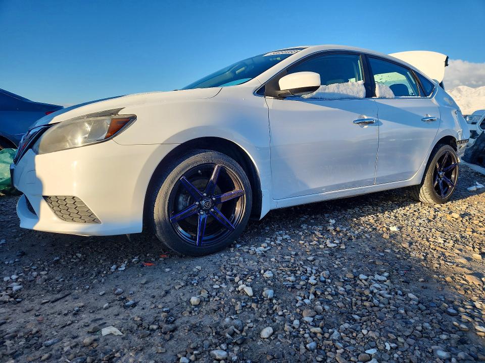 Продажа на аукционе авто 2016 Nissan Sentra, vin: 3N1AB7AP7GY288024, номер лота: 50056466