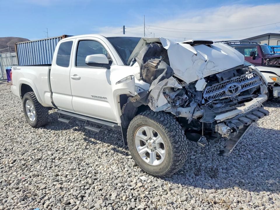 2016 Toyota Tacoma მანქანა იყიდება აუქციონზე, vin: 5TFRZ5CN5GX008405, აუქციონის ნომერი: 48702476