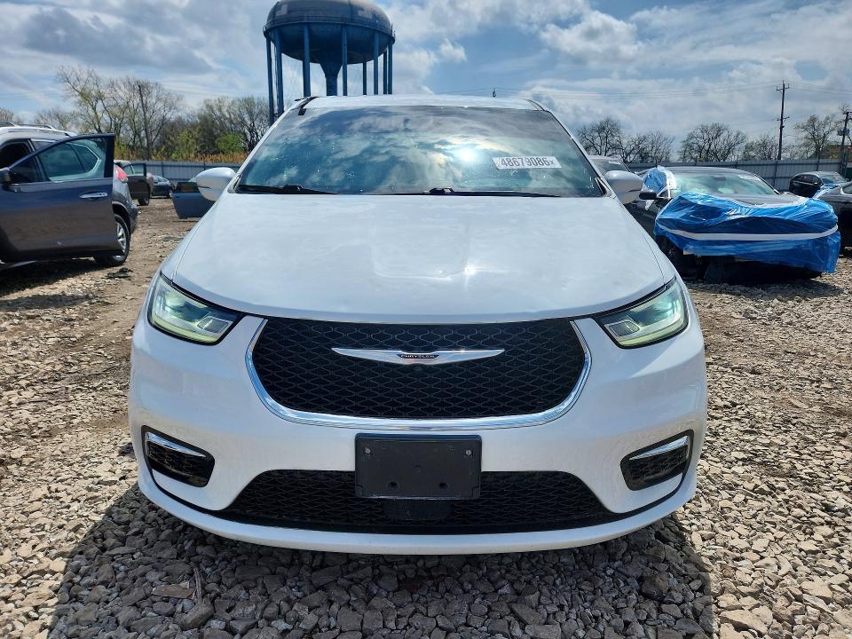 48679086 :رقم المزاد ، 2C4RC1L75NR173832 vin ، 2022 Chrysler Pacifica مزاد بيع