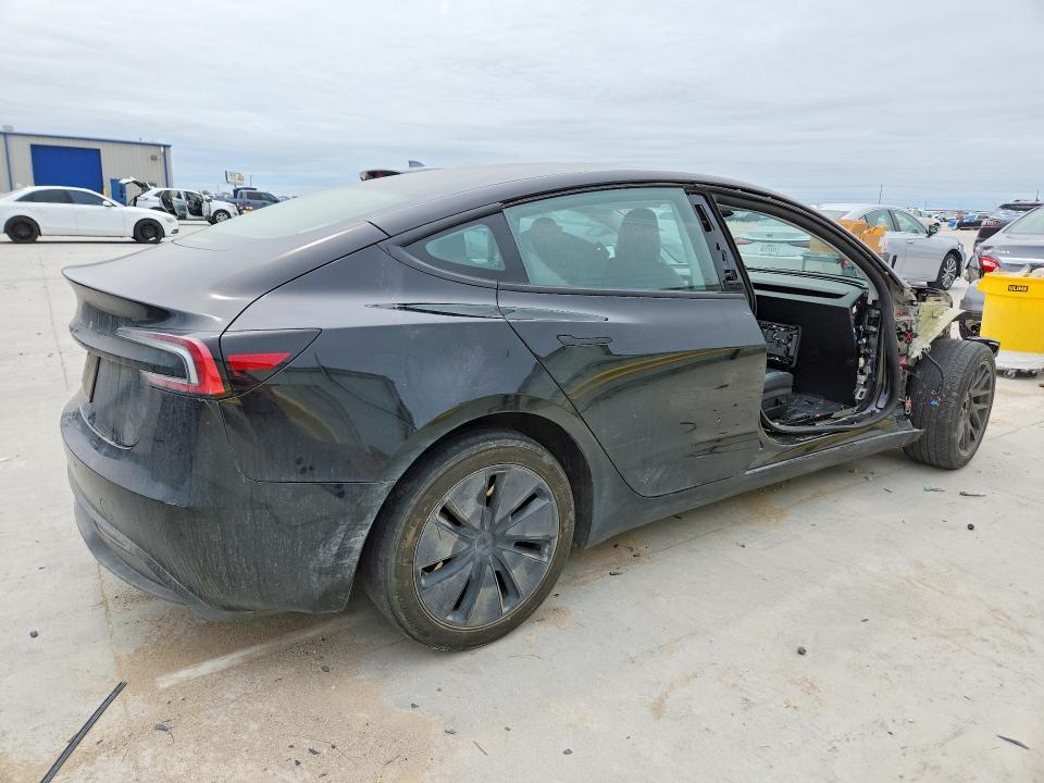 Продаж на аукціоні авто 2024 Tesla Model 3, vin: 5YJ3E1EA0RF724520, номер лоту: 49988496