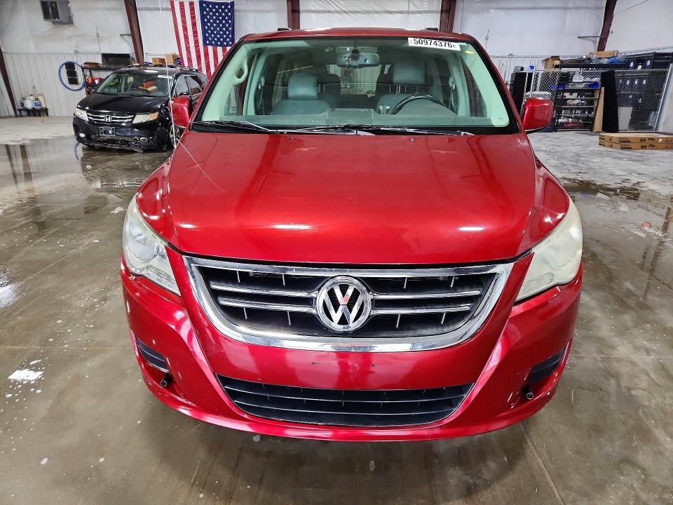 50974376 :رقم المزاد ، 2V4RW5DG4BR642990 vin ، 2011 Volkswagen Routan مزاد بيع