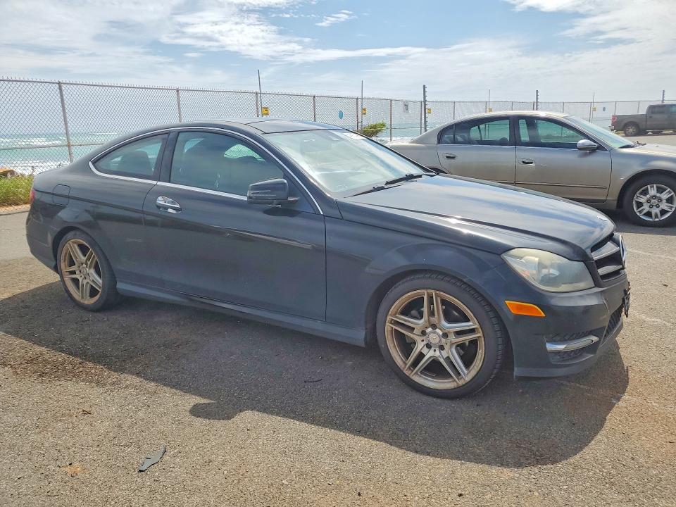 2014 Mercedes-benz C მანქანა იყიდება აუქციონზე, vin: WDDGJ4HBXEG284251, აუქციონის ნომერი: 48874986