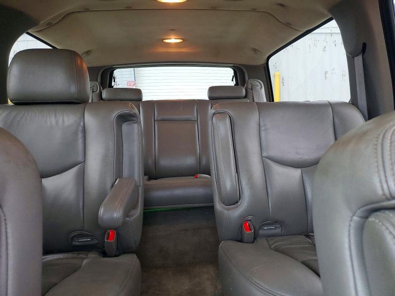 2005 Chevrolet Suburban მანქანა იყიდება აუქციონზე, vin: 3GNFK16Z85G173582, აუქციონის ნომერი: 51121246