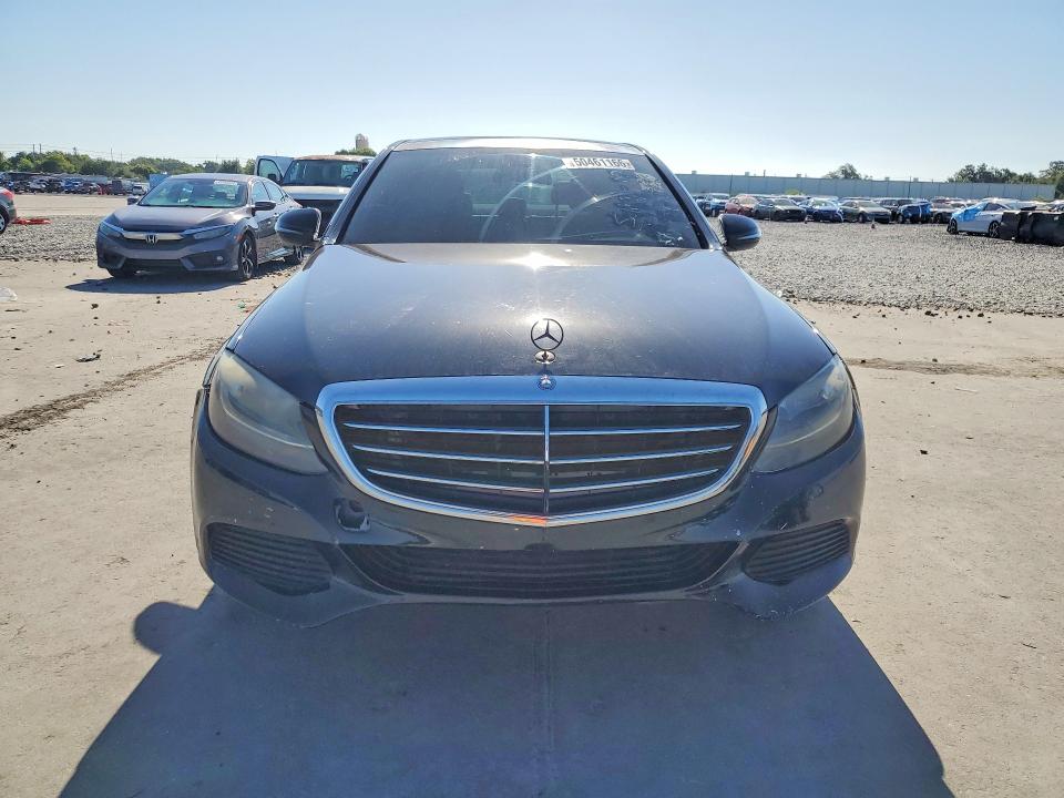 Продажа на аукционе авто 2016 Mercedes-benz C, vin: 55SWF4KB9GU165957, номер лота: 50461166
