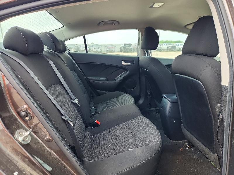 51207906 :رقم المزاد ، 3KPFK4A71JE169735 vin ، 2018 Kia Forte مزاد بيع
