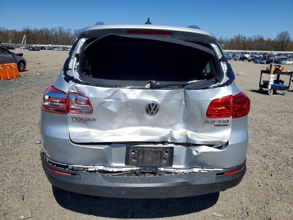 Продажа на аукционе авто 2015 Volkswagen Tiguan, vin: WVGBV7AX8FW585393, номер лота: 48579246