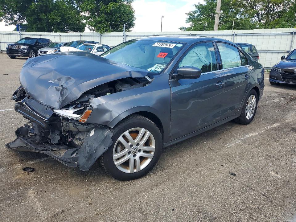 53772636 :رقم المزاد ، 3VW2B7AJXHM270488 vin ، 2017 Volkswagen Jetta مزاد بيع