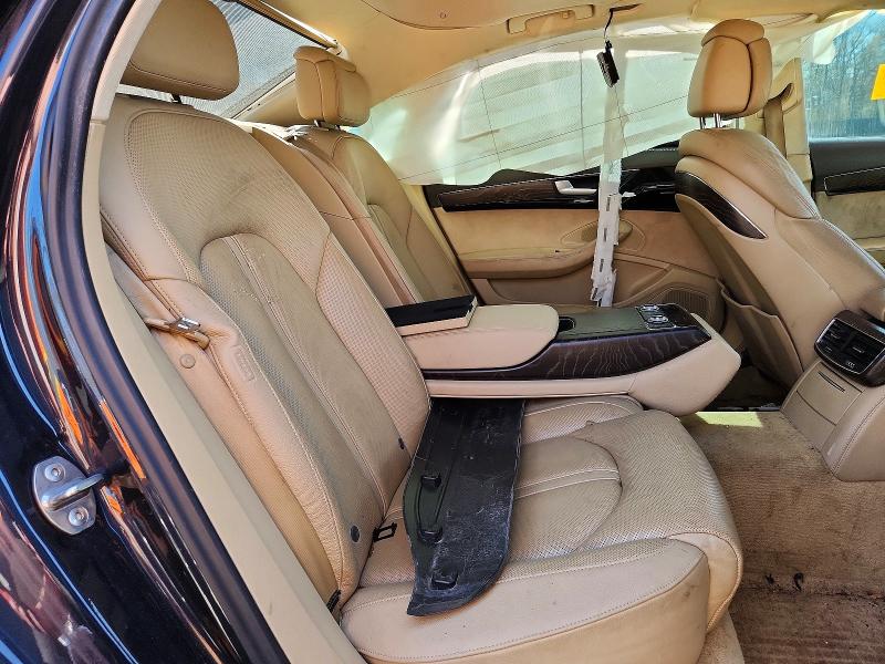 48403856 :رقم المزاد ، WAU32AFD8FN028791 vin ، 2015 Audi A8 مزاد بيع