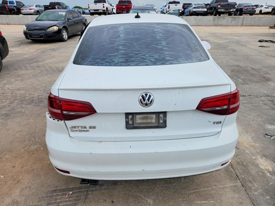 50177866 :رقم المزاد ، 3VWDB7AJ7HM308316 vin ، 2017 Volkswagen Jetta مزاد بيع