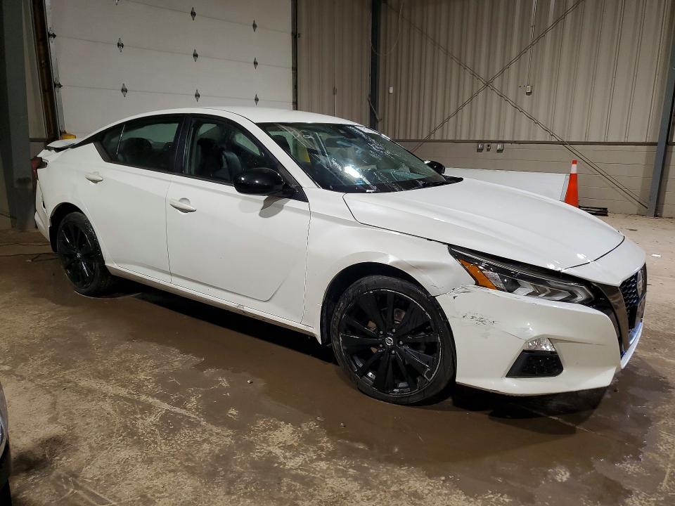 Продажа на аукционе авто 2022 Nissan Altima, vin: 1N4BL4CW8NN418328, номер лота: 51637736