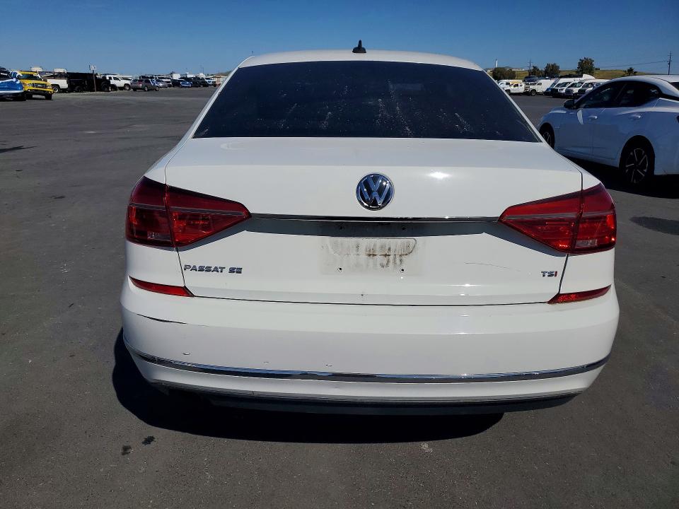 Aukcja sprzedaży 2016 Volkswagen Passat, vin: 1VWBT7A34GC058619, numer aukcji: 50501016