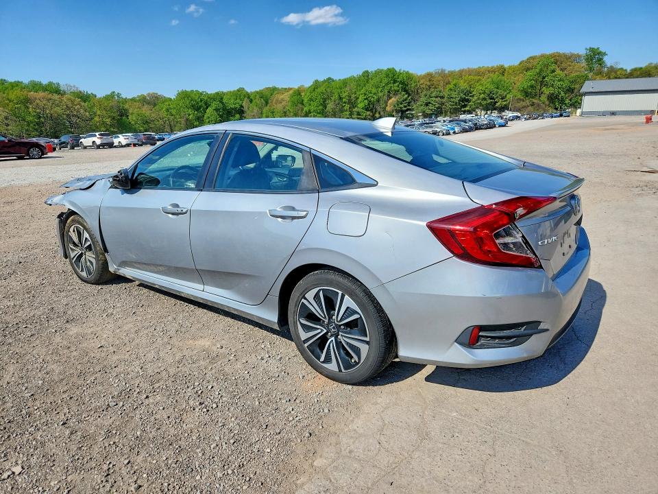 51061796 :رقم المزاد ، 19XFC1F79GE215017 vin ، 2016 Honda Civic مزاد بيع