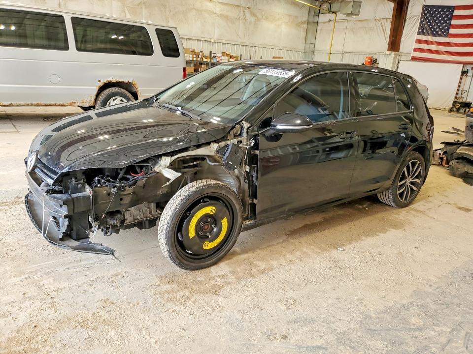 50113636 :رقم المزاد ، 3VW217AU0FM054031 vin ، 2015 Volkswagen Golf مزاد بيع