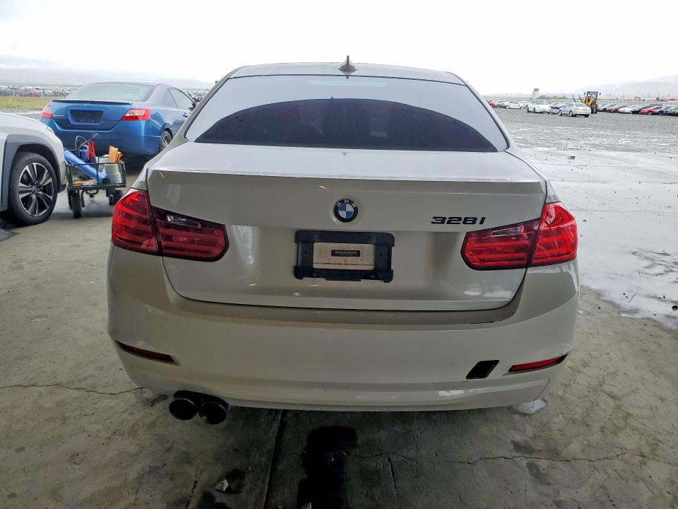 2013 Bmw 328 მანქანა იყიდება აუქციონზე, vin: WBA3C1C57DF435020, აუქციონის ნომერი: 50528706