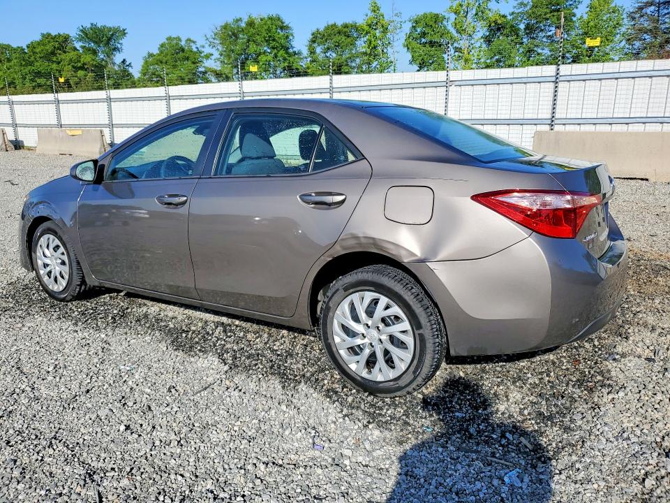 2017 Toyota Corolla მანქანა იყიდება აუქციონზე, vin: 5YFBURHEXHP729142, აუქციონის ნომერი: 50742616