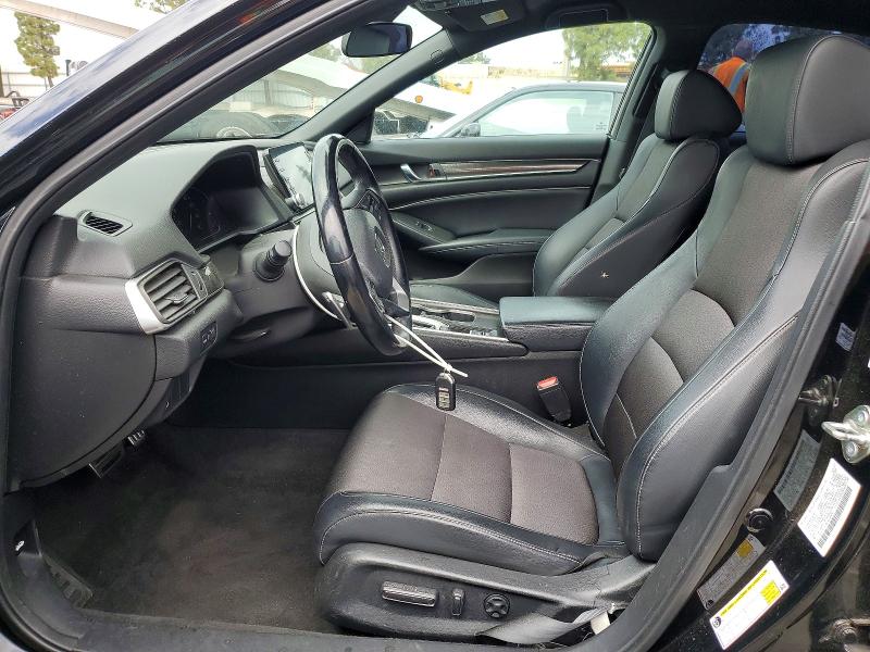 Продажа на аукционе авто 2018 Honda Accord, vin: 1HGCV1F38JA025652, номер лота: 50907996