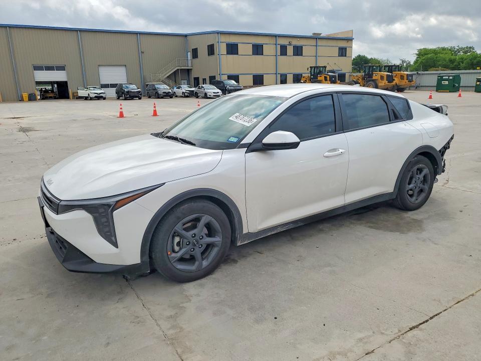 Auction sale of the 2025 Kia K4, vin: 3KPFT4DE1SE220515, lot number: 48787236