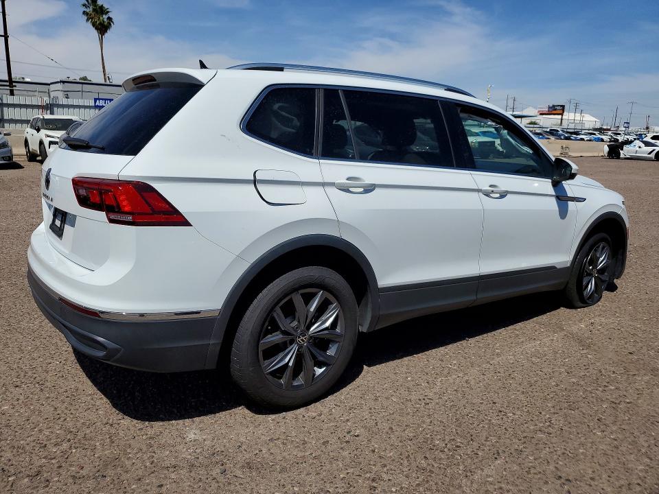 48520556 :رقم المزاد ، 3VV3B7AX5NM107482 vin ، 2022 Volkswagen Tiguan مزاد بيع
