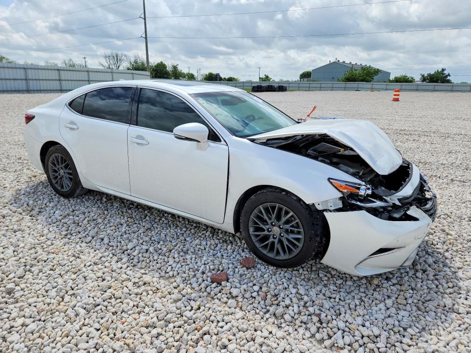 49215806 :رقم المزاد ، 58ABK1GG3JU098550 vin ، 2018 Lexus Es مزاد بيع