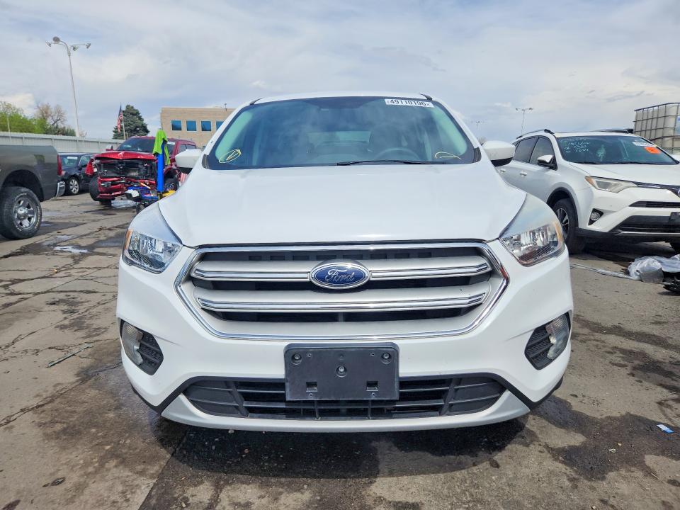 49110196 :رقم المزاد ، 1FMCU0GD0KUA41181 vin ، 2019 Ford Escape مزاد بيع