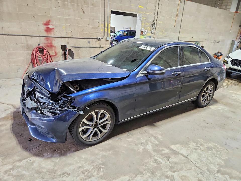 49433756 :رقم المزاد ، 55SWF4KB4HU184062 vin ، 2017 Mercedes-benz C مزاد بيع