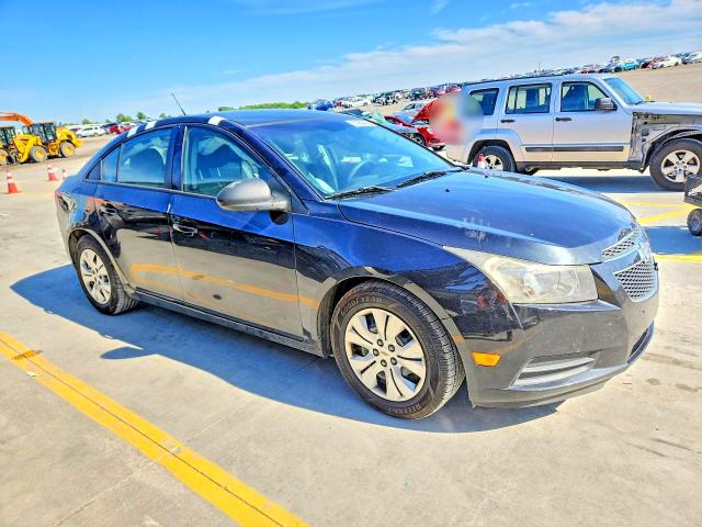 51964456 :رقم المزاد ، 1G1PA5SG2D7302527 vin ، 2013 Chevrolet Cruze مزاد بيع