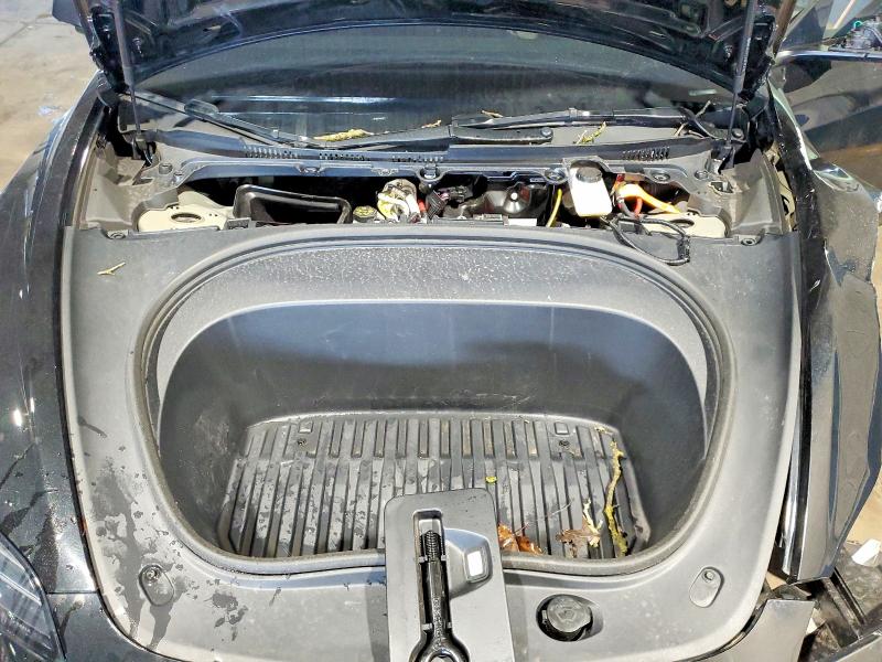47085306 :رقم المزاد ، 5YJ3E1EA7SF047018 vin ، 2025 Tesla Model 3 مزاد بيع