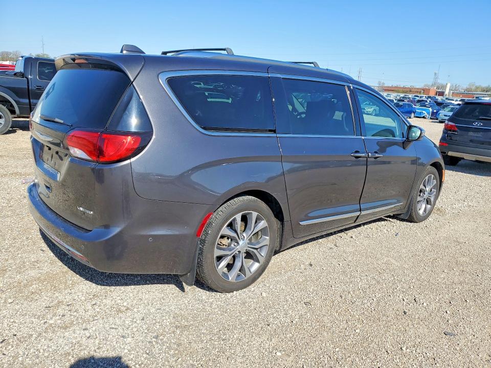 Продажа на аукционе авто 2017 Chrysler Pacifica, vin: 2C4RC1GG2HR661098, номер лота: 50232916