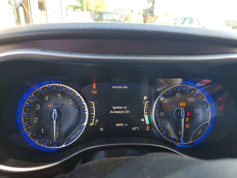 50669456 :رقم المزاد ، 2C4RC1GG0JR122551 vin ، 2018 Chrysler Pacifica مزاد بيع