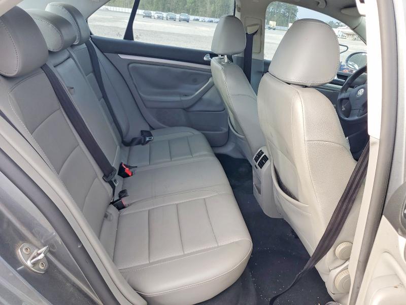 48634336 :رقم المزاد ، 3VWEF71K27M180650 vin ، 2007 Volkswagen Jetta مزاد بيع